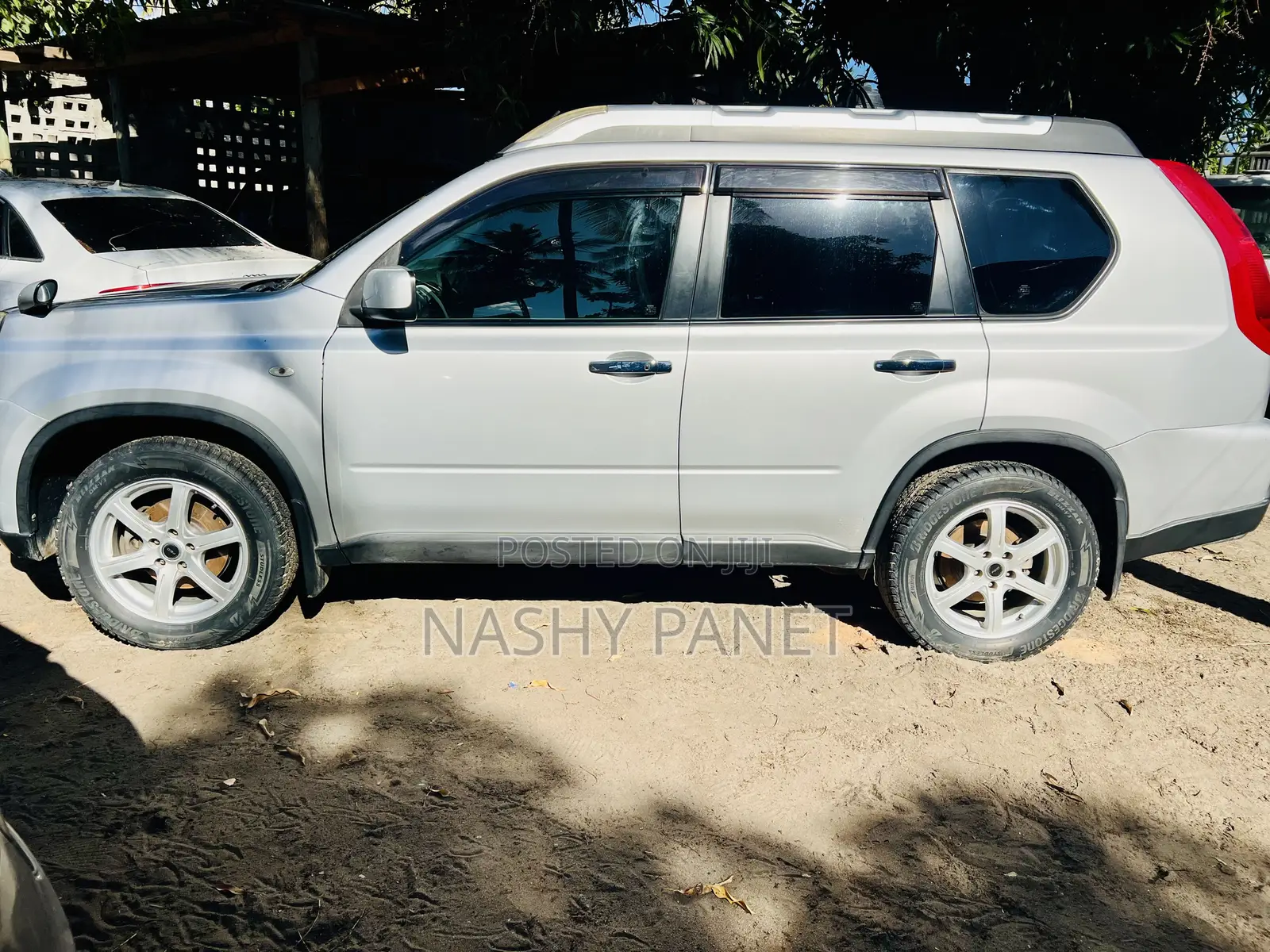 Nissan X-Trail 2.0 Petrol AWD 2014 Silver