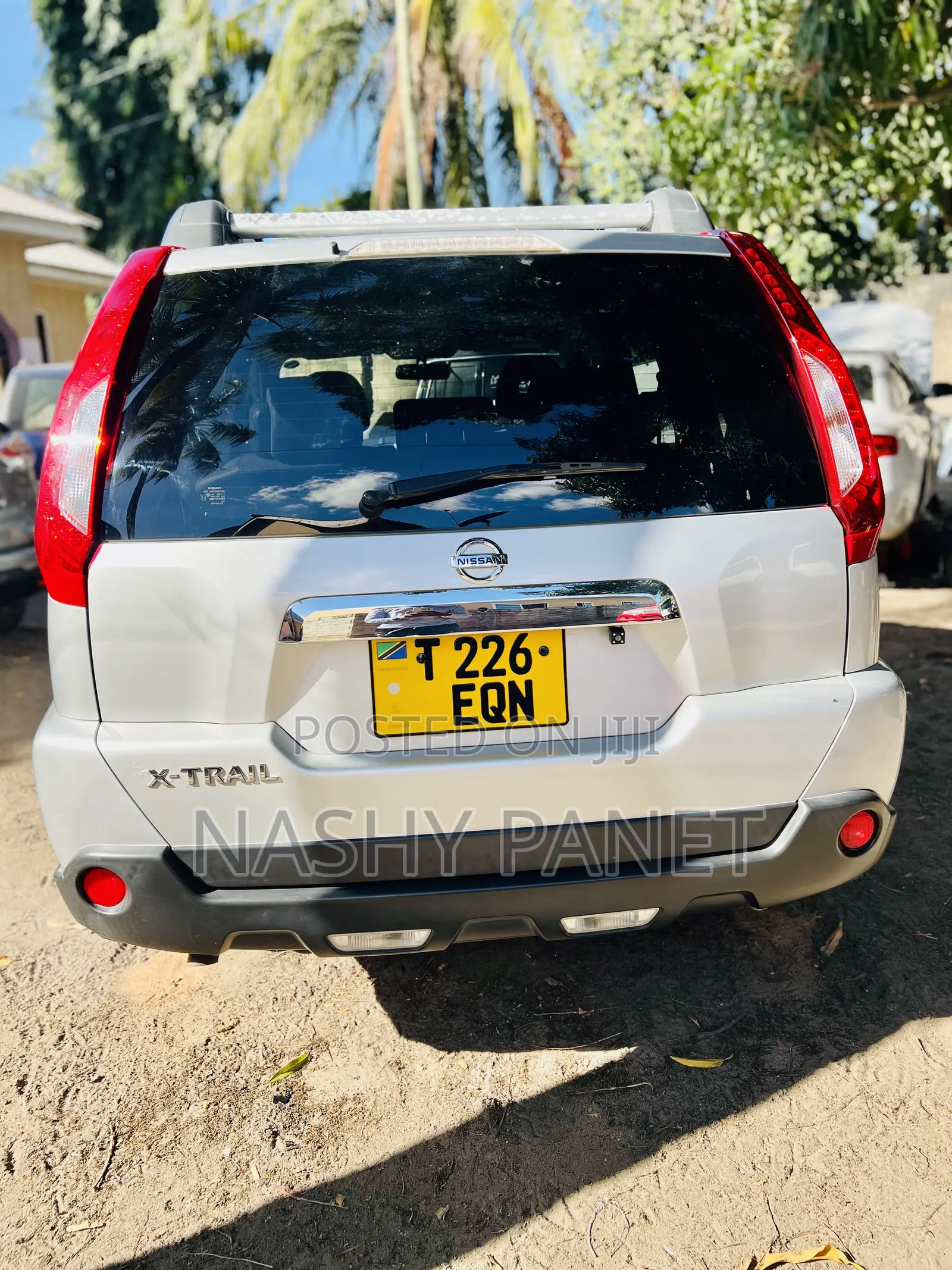 Nissan X-Trail 2.0 Petrol AWD 2014 Silver