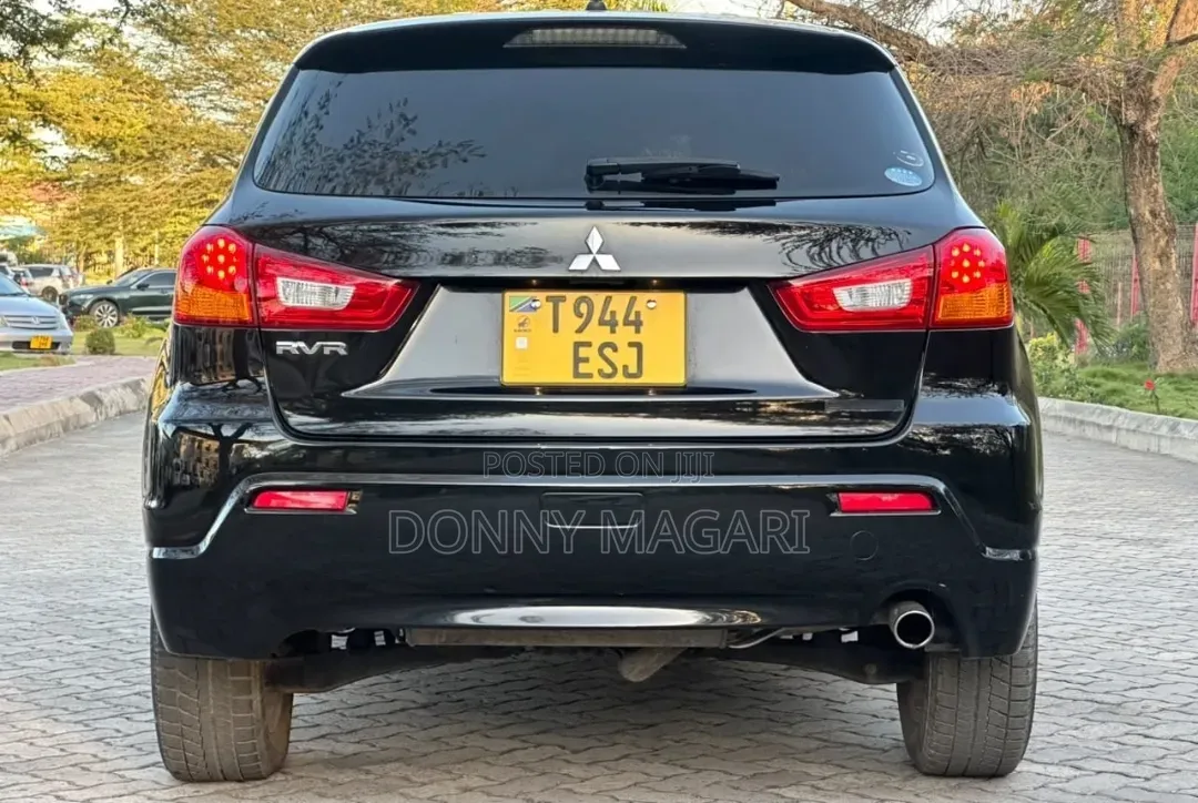 Mitsubishi RVR 2010 Black