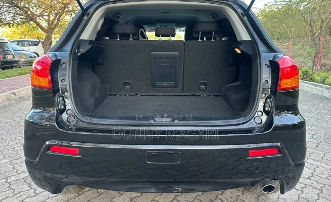 Mitsubishi RVR 2010 Black