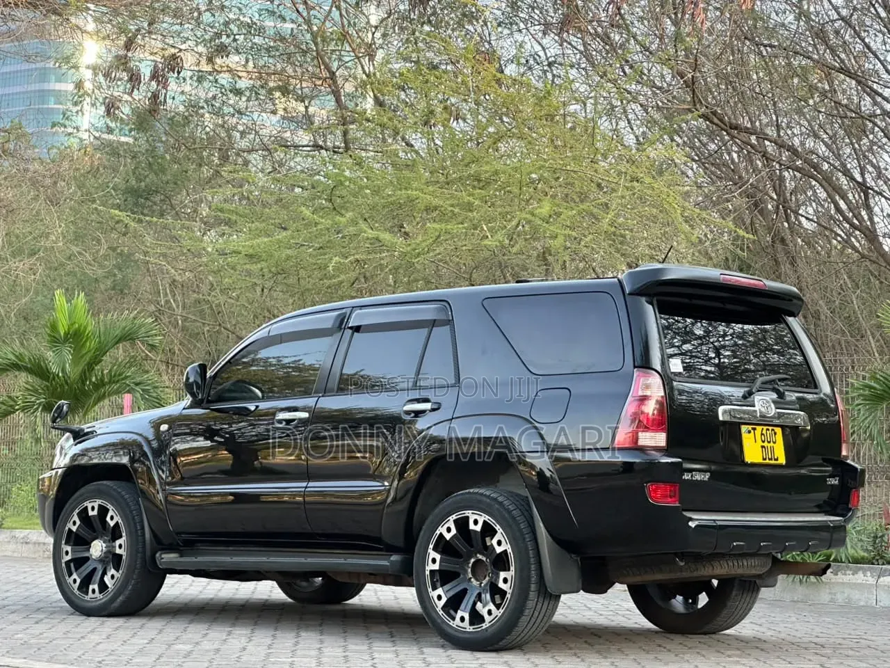 Toyota Hilux Surf 2004 Black