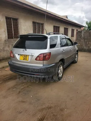 Toyota Harrier 2002 Silver