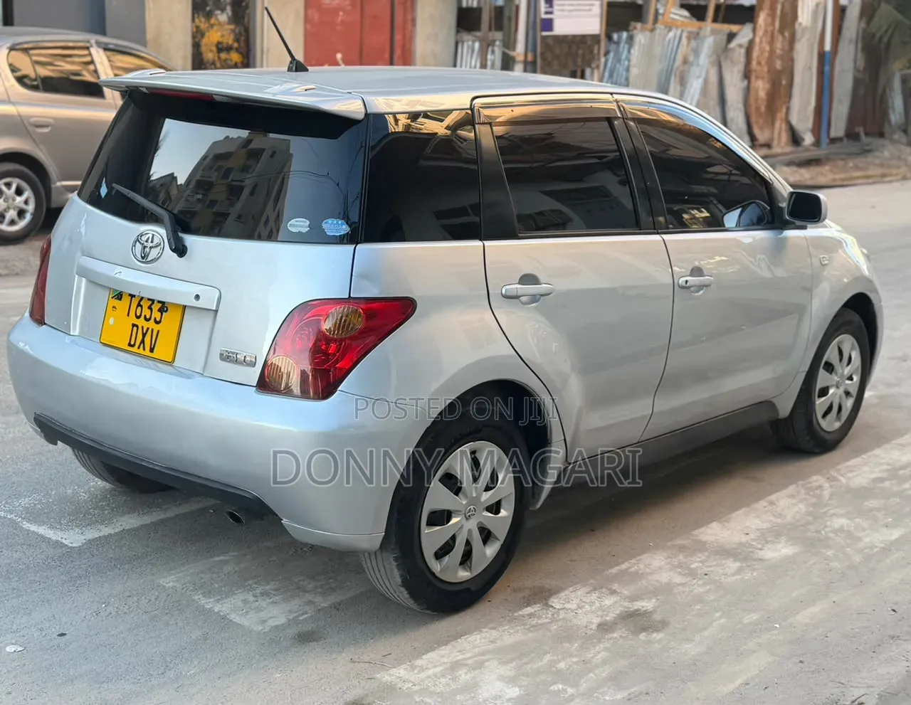 Toyota IST 2004 Silver
