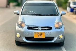 Toyota Passo 2011 Silver