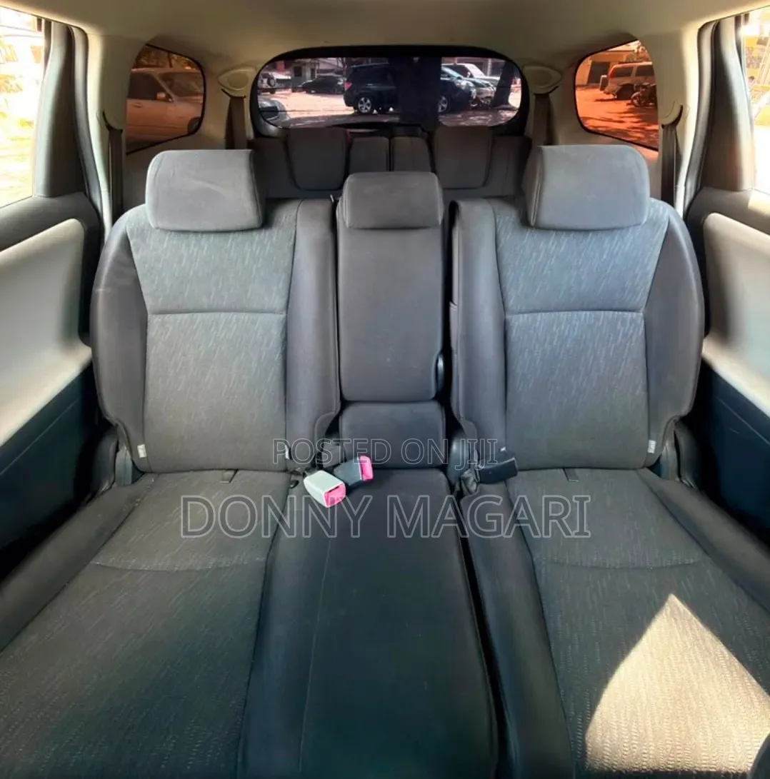Toyota Wish 2010 Black