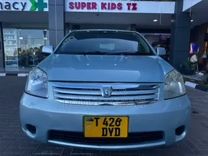 Toyota Raum 2006 Blue