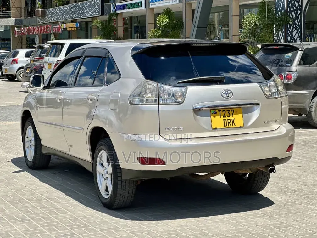 Toyota Harrier 2003 Silver