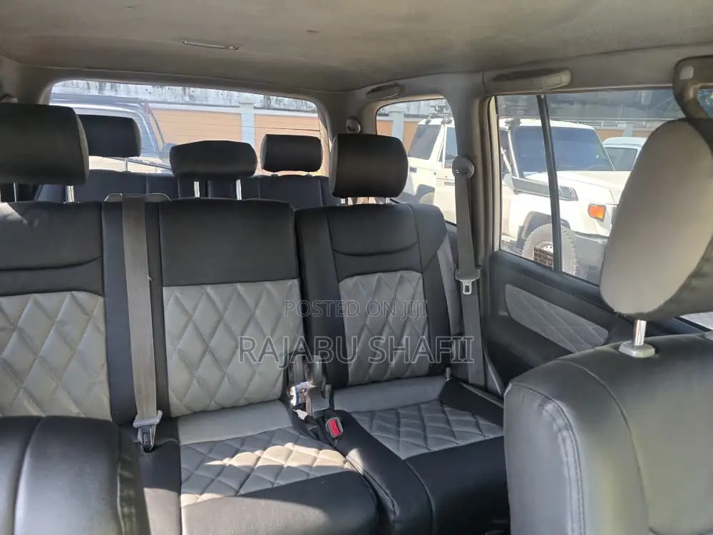 Toyota Land Cruiser 100 4.2 TD 2005 White