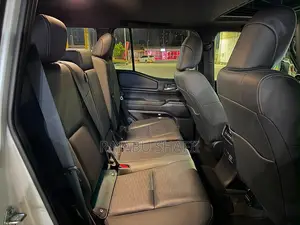 Toyota Land Cruiser Prado 2.7 2024 Silver