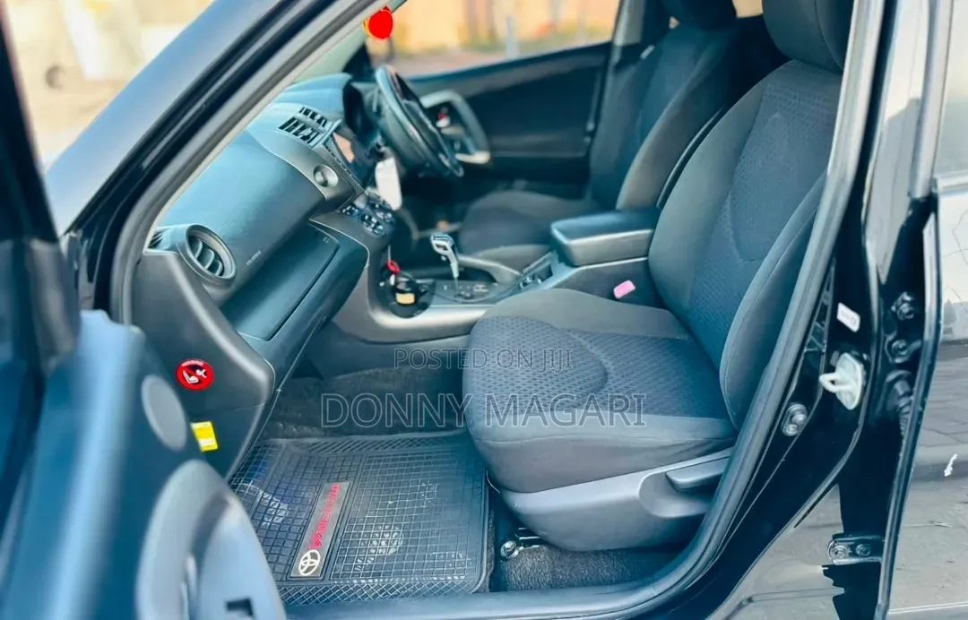 Toyota Vanguard 2006 Black