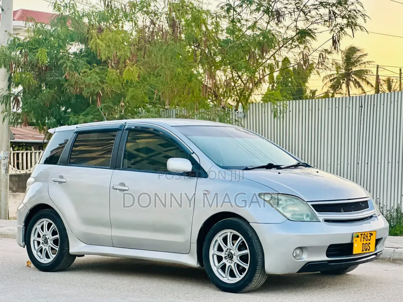Toyota IST 2004 Silver