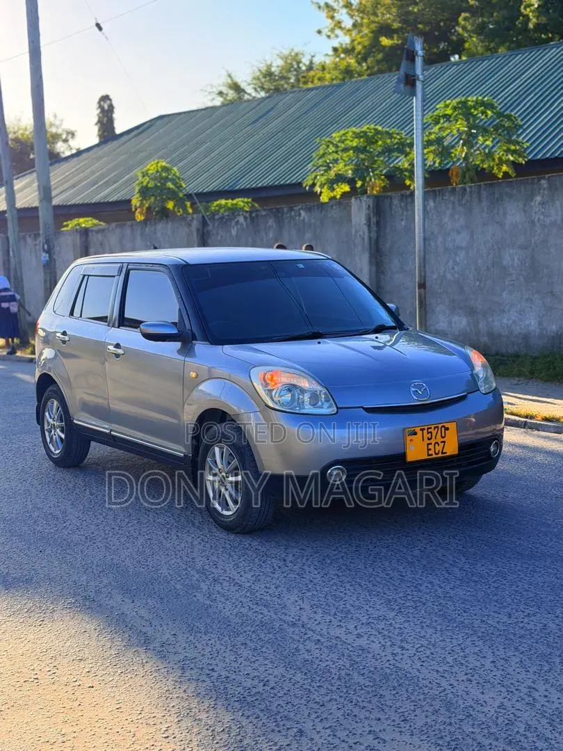 Mazda Verisa 2007 Silver