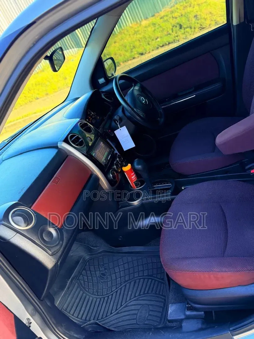 Mazda Verisa 2007 Silver