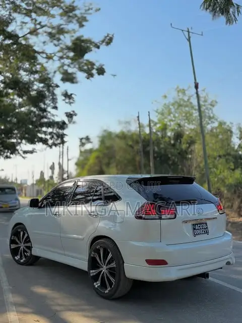 Toyota Harrier 2007 White