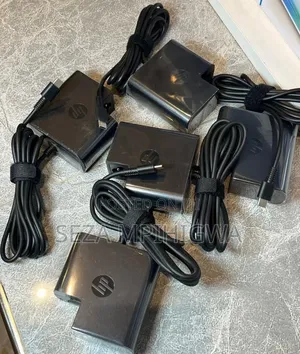 HP Original Adapter 65watts