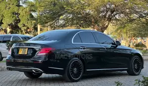 Mercedes-Benz E400 2016 Black