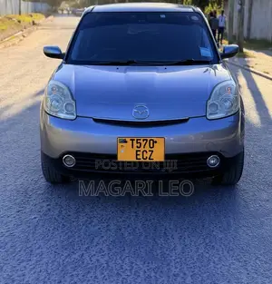 Mazda Verisa 2008 Silver