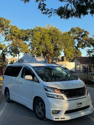 Toyota Vellfire 2009 White