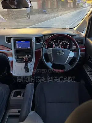Toyota Vellfire 2009 White