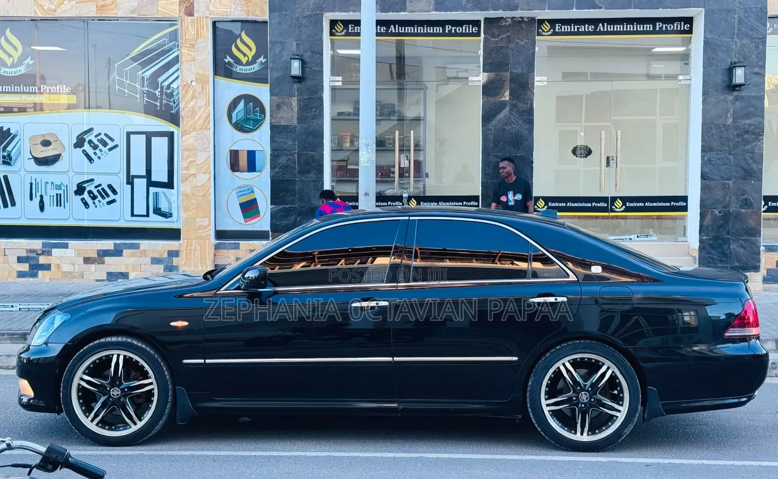 Toyota Crown 2006 Black