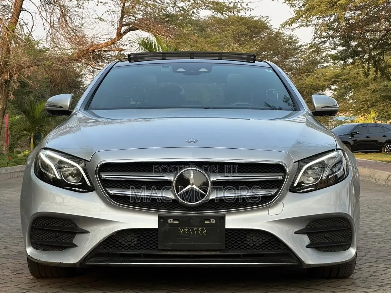 Mercedes-Benz E250 2016 Silver