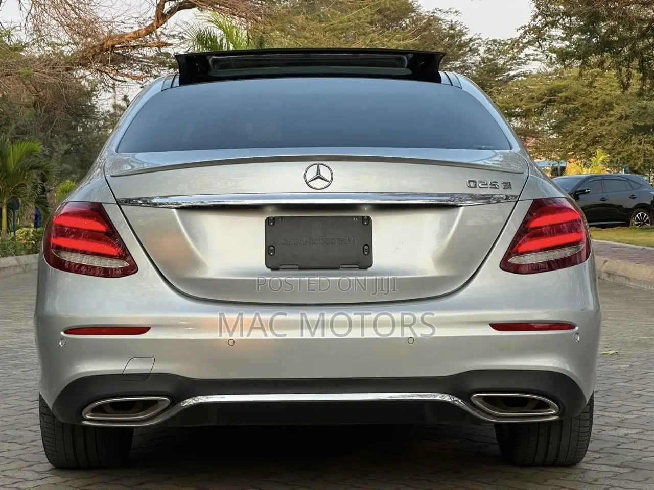 Mercedes-Benz E250 2016 Silver