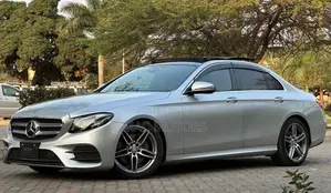 Mercedes-Benz E250 2016 Silver