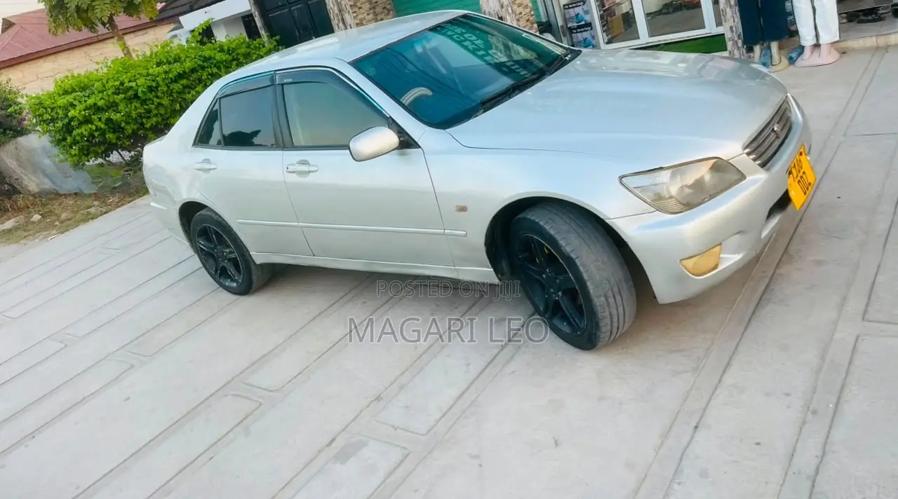 Toyota Altezza 2004 Silver