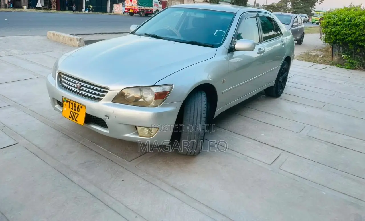 Toyota Altezza 2004 Silver