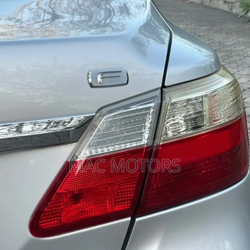 Toyota Premio 2009 Silver