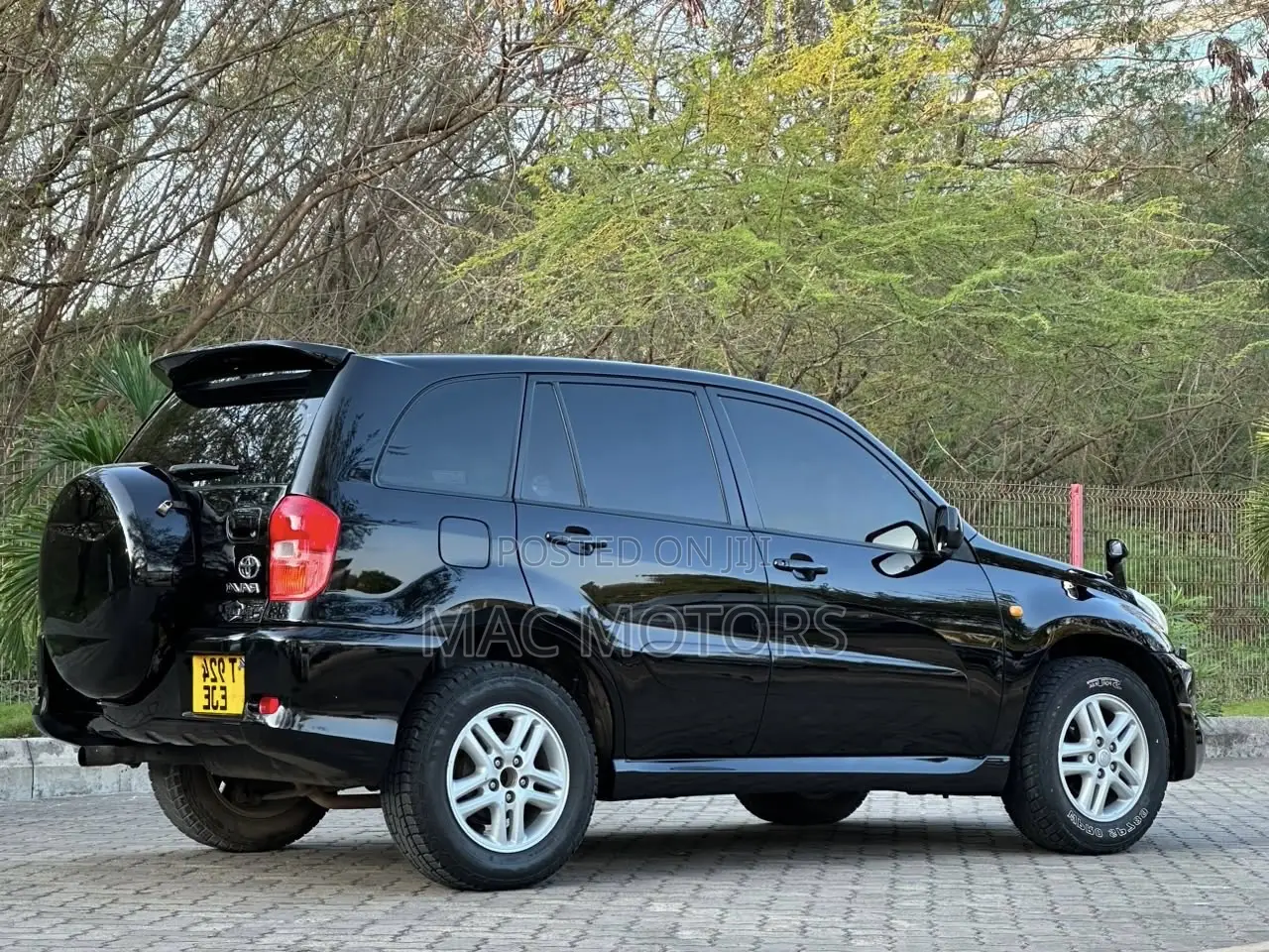 Toyota RAV4 2001 Black