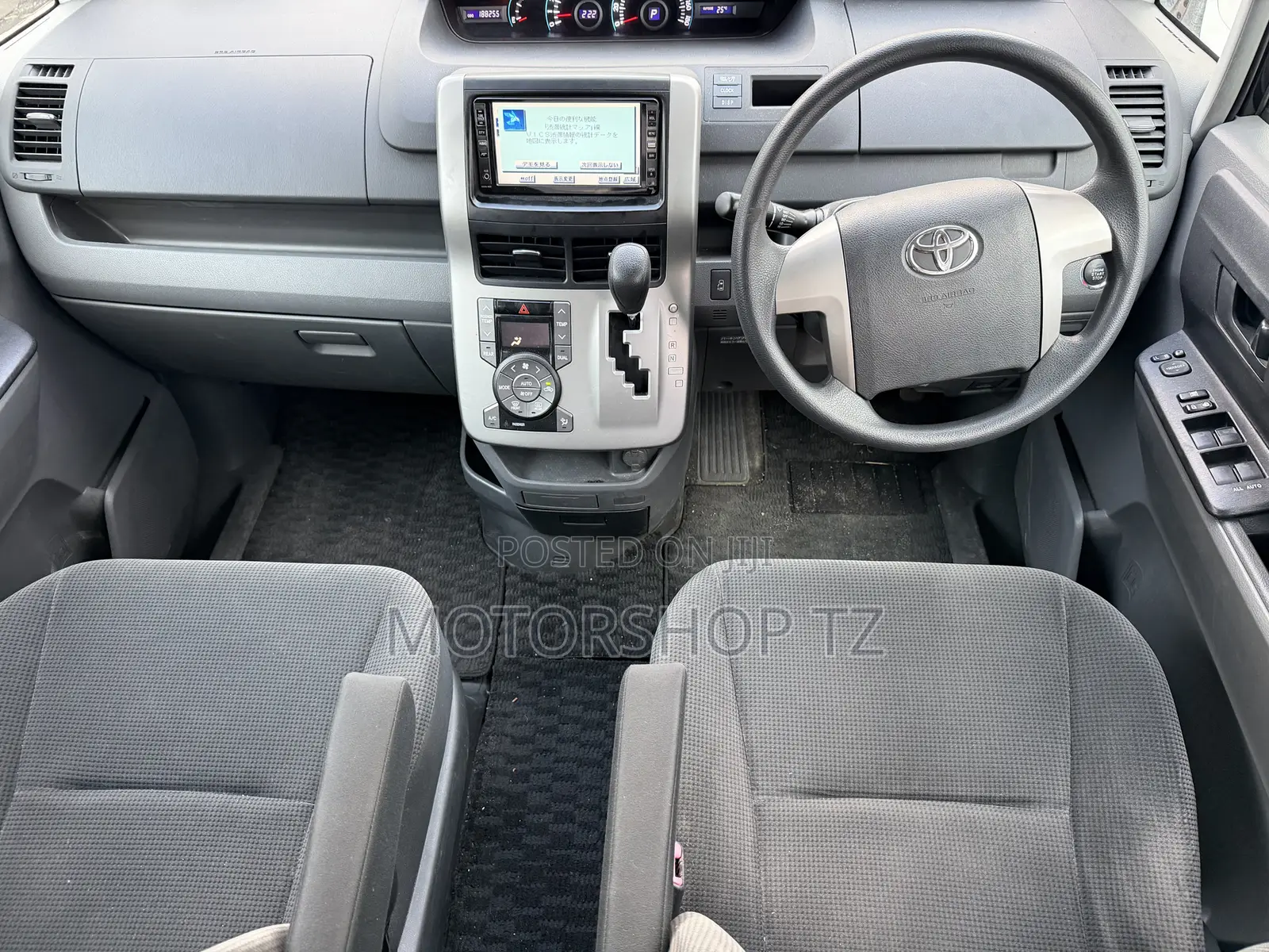 Toyota Noah 2.0 143hp FWD (8 Seater) 2008 Black