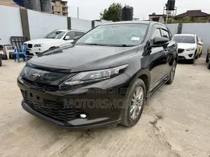 Toyota Harrier 2.0 2016 Brown
