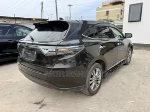 Toyota Harrier 2.0 2016 Brown