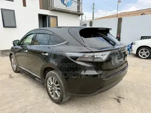 Toyota Harrier 2.0 2016 Brown