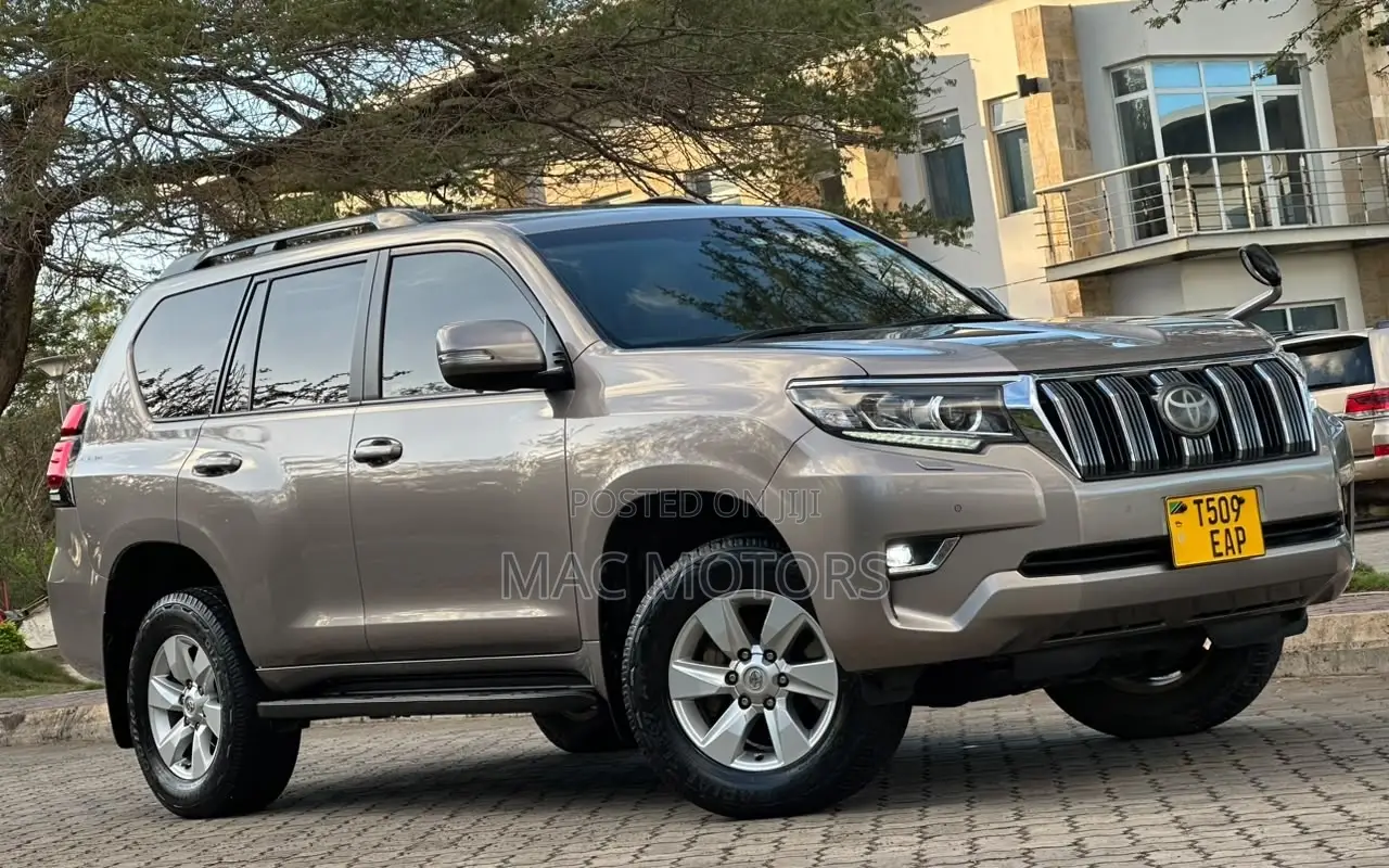 Toyota Land Cruiser Prado 2.7 2020 Gray