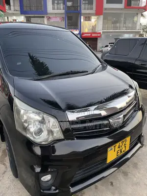 Toyota Noah 2.0 143hp FWD (7 Seater) 2010 Black
