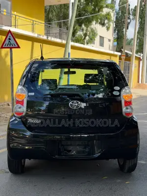 Toyota Passo 1.0 FWD 2012 Black
