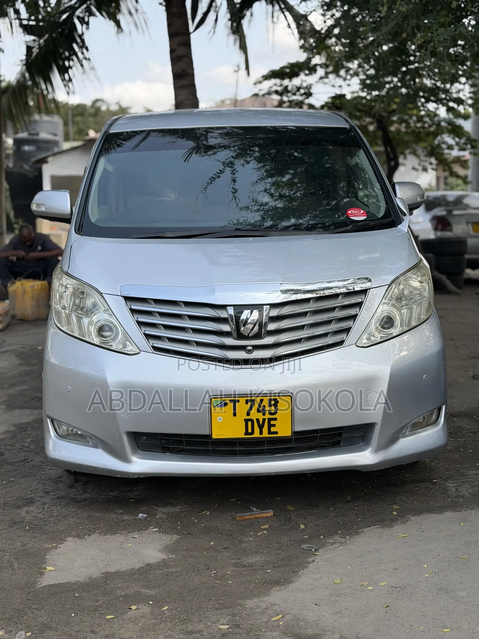 Toyota Alphard 2.4 Petrol FWD 2009 Silver