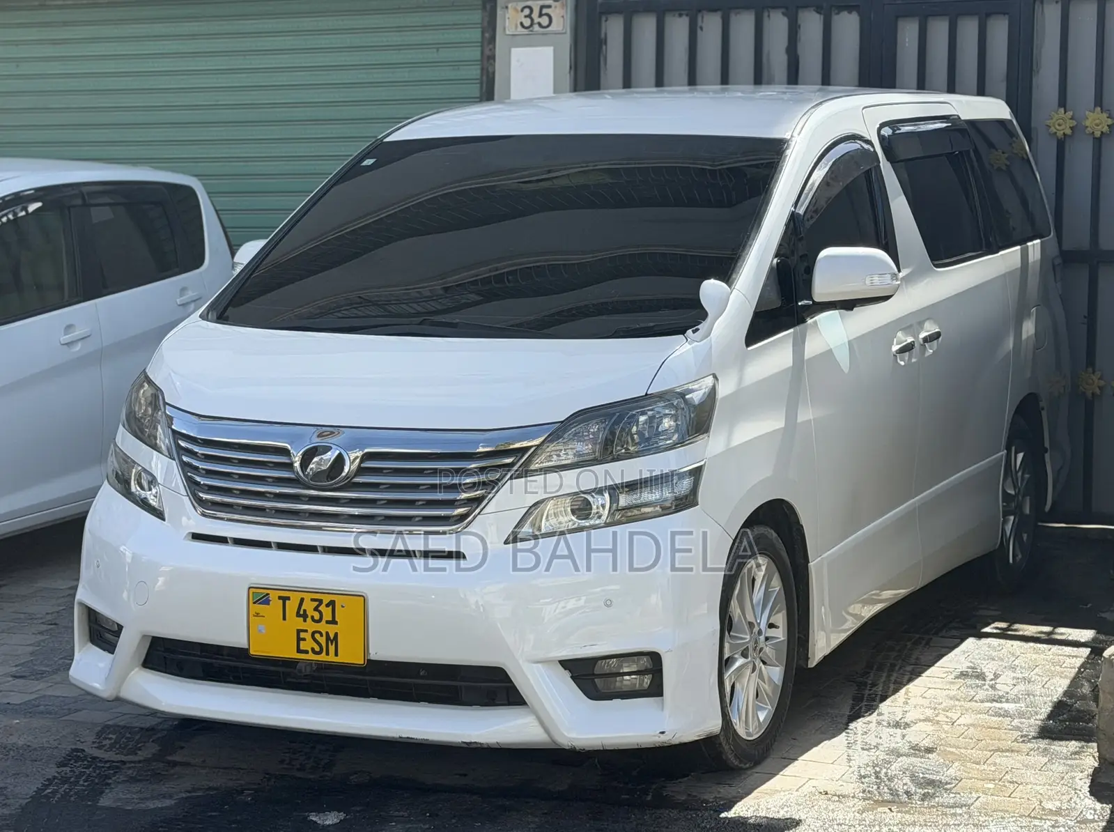 Toyota Vellfire V 2.4 FWD 7-Seater 2009 White