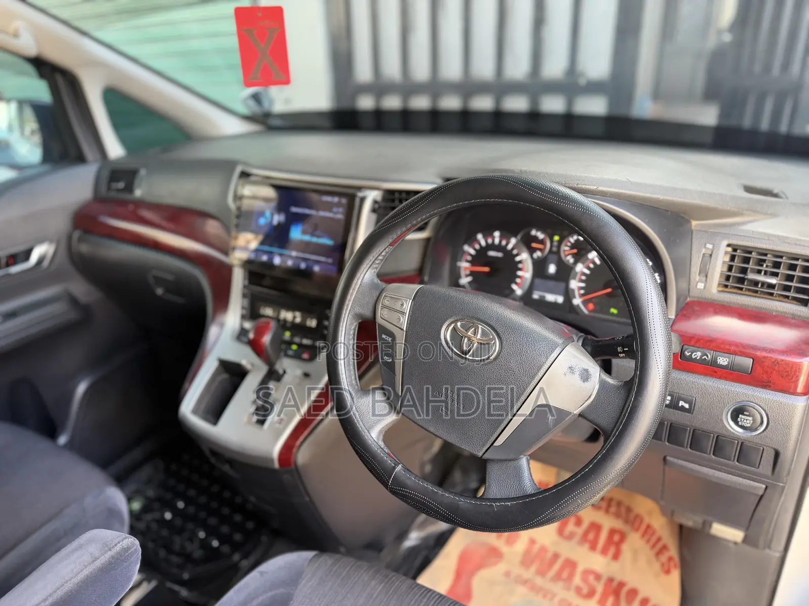 Toyota Vellfire V 2.4 FWD 7-Seater 2009 White
