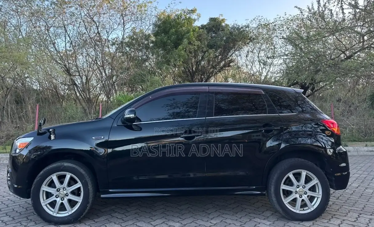 Mitsubishi RVR 2010 Black