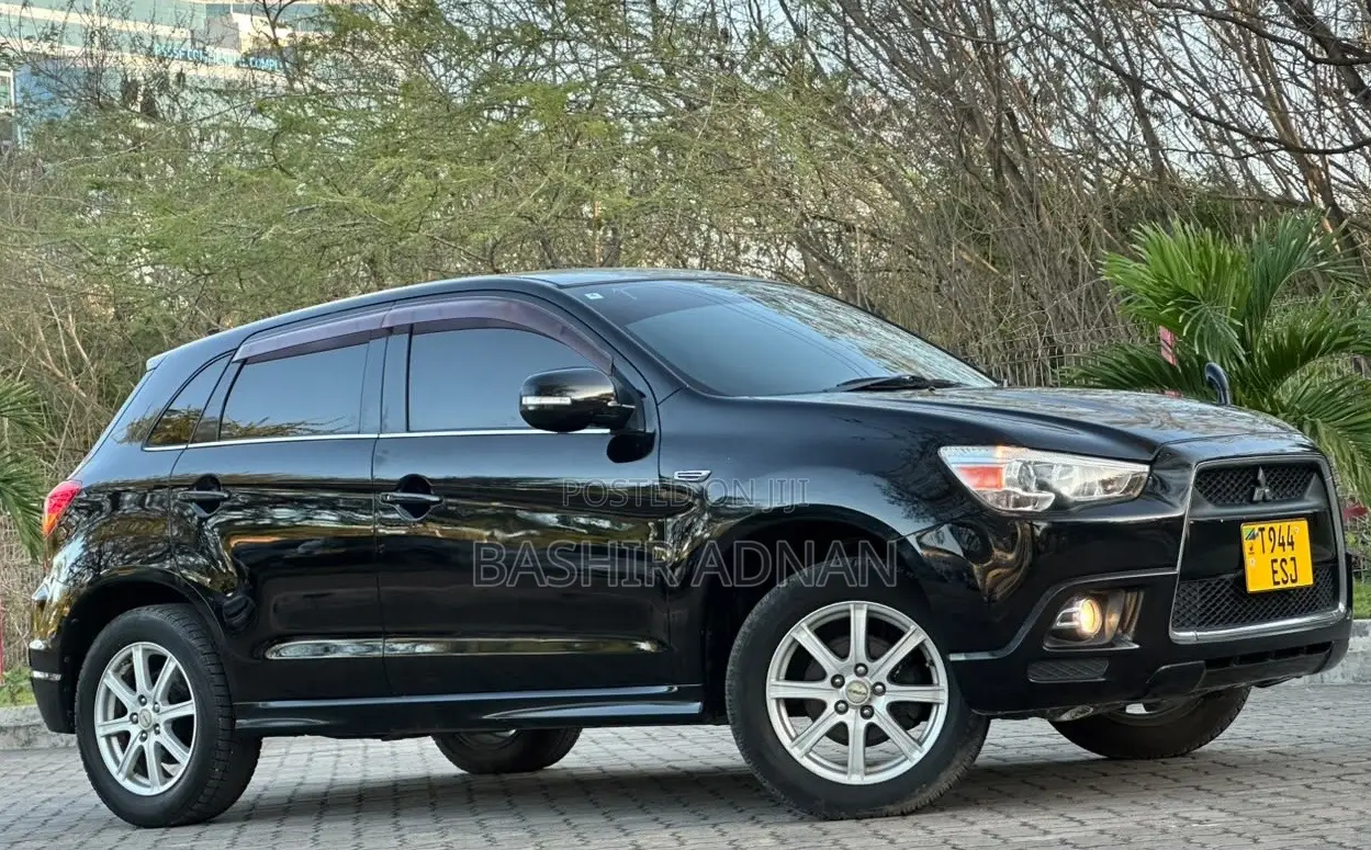 Mitsubishi RVR 2010 Black
