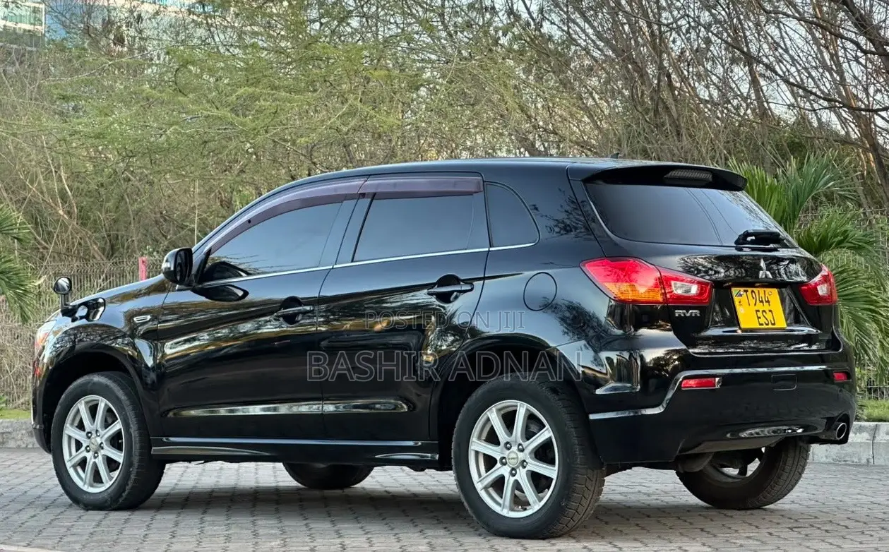 Mitsubishi RVR 2010 Black