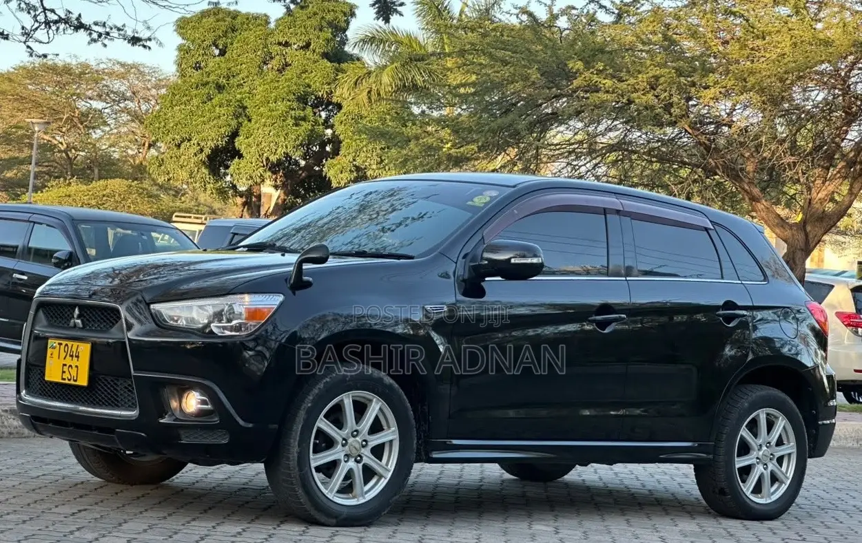 Mitsubishi RVR 2010 Black