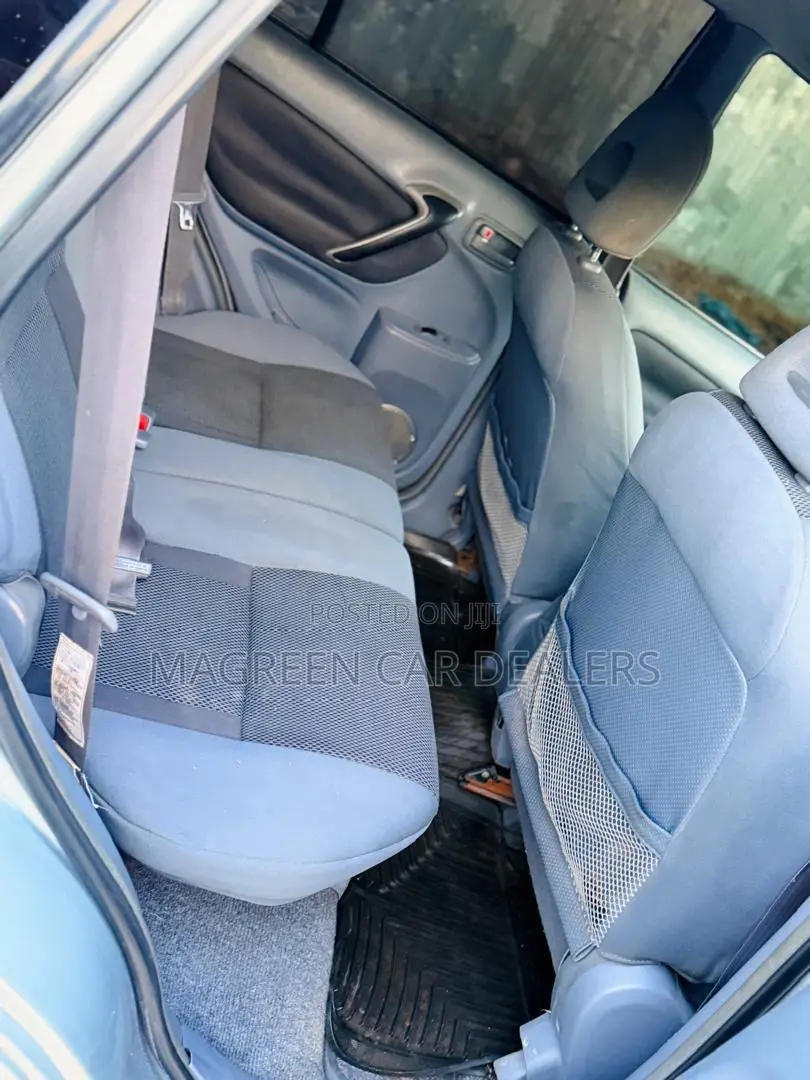 Toyota RAV4 2005 Silver