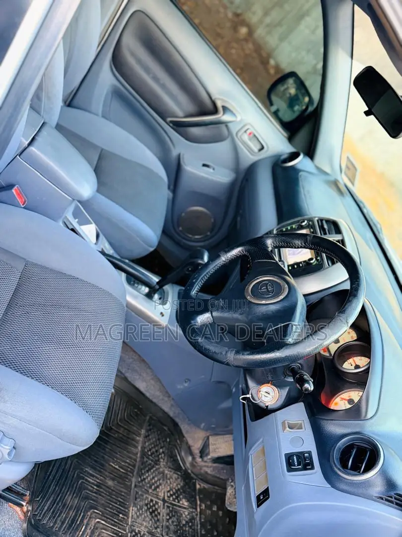 Toyota RAV4 2005 Silver