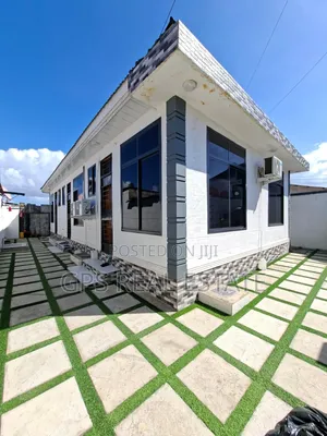 3bdrm House in Makumbusho, Kinondoni for sale