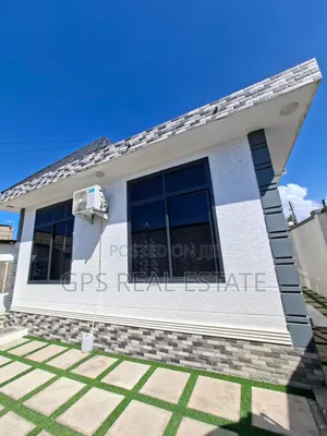 3bdrm House in Makumbusho, Kinondoni for sale