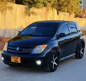 Toyota IST 2005 Black